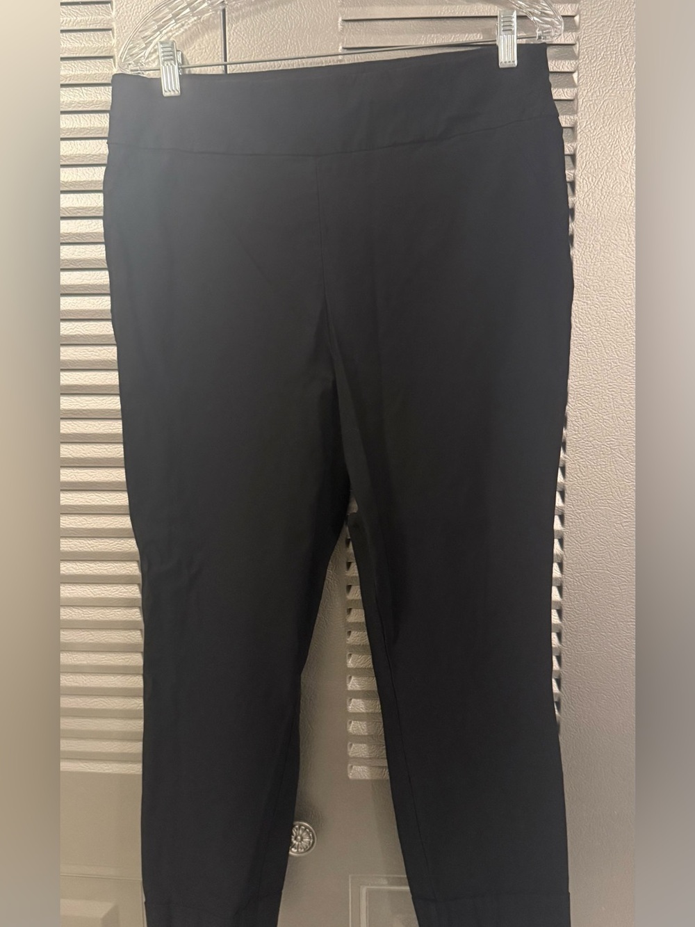 New York and Company 7th Avenue Signature Fit Stretch Crop Pants